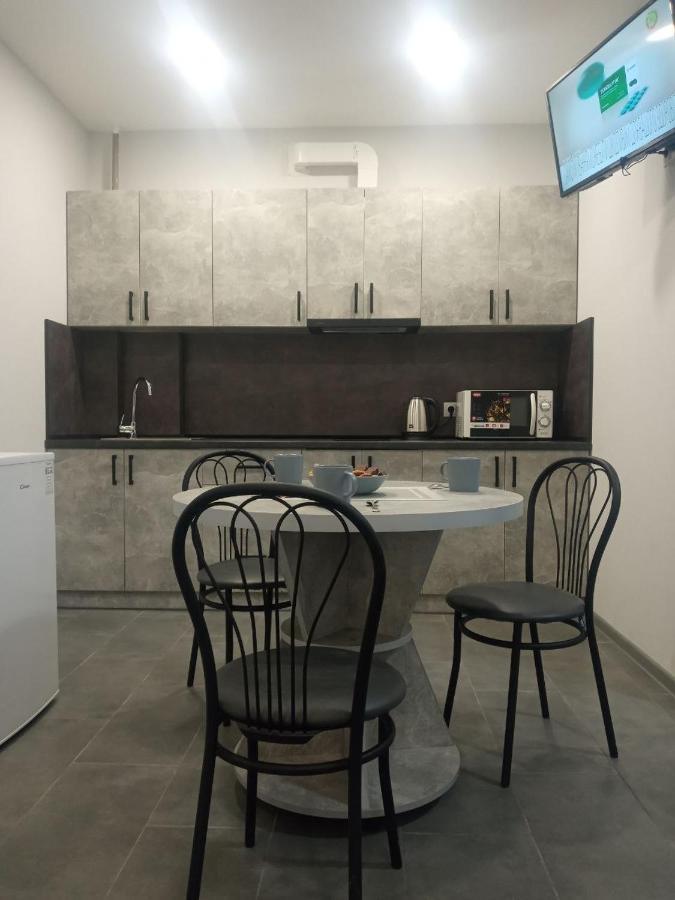 Apartment Edelweiss Użhorod Zewnętrze zdjęcie