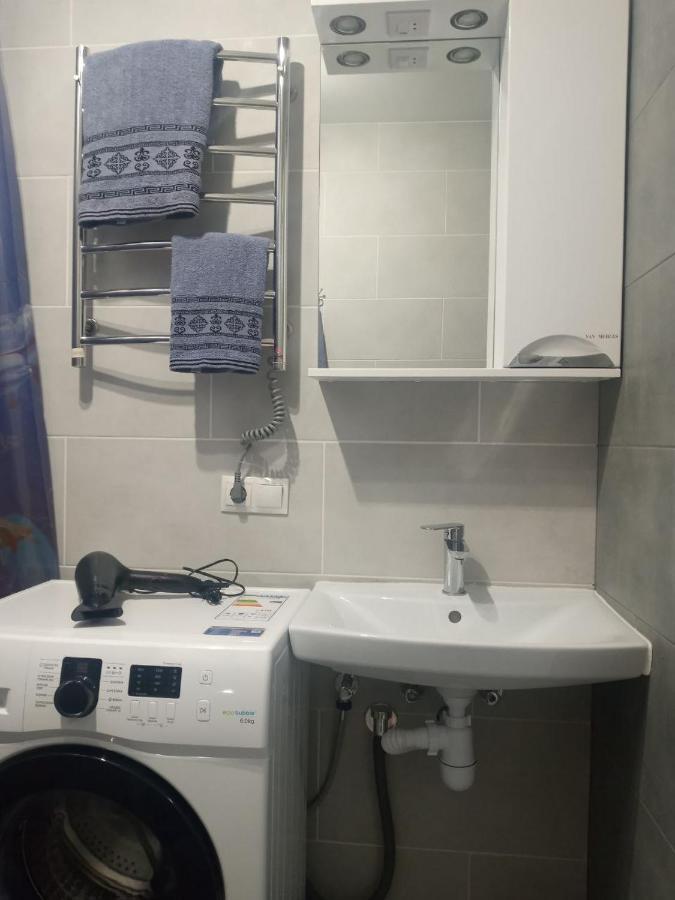 Apartment Edelweiss Użhorod Zewnętrze zdjęcie