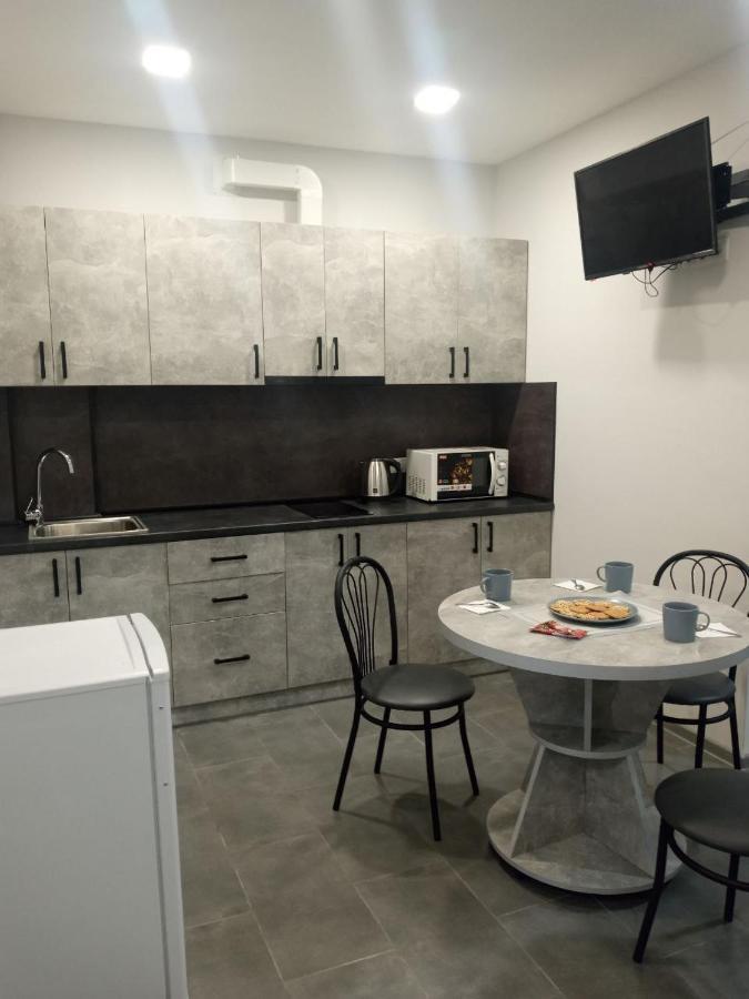 Apartment Edelweiss Użhorod Zewnętrze zdjęcie