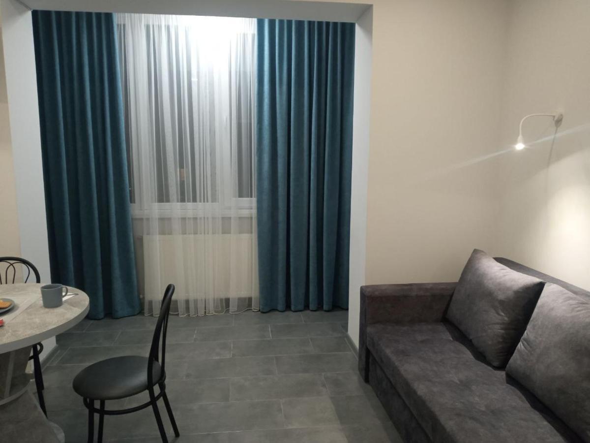 Apartment Edelweiss Użhorod Zewnętrze zdjęcie