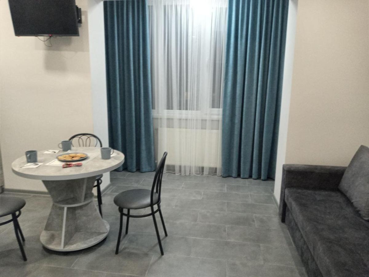 Apartment Edelweiss Użhorod Zewnętrze zdjęcie