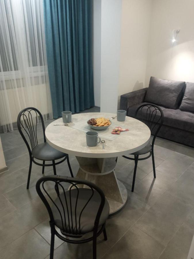 Apartment Edelweiss Użhorod Zewnętrze zdjęcie